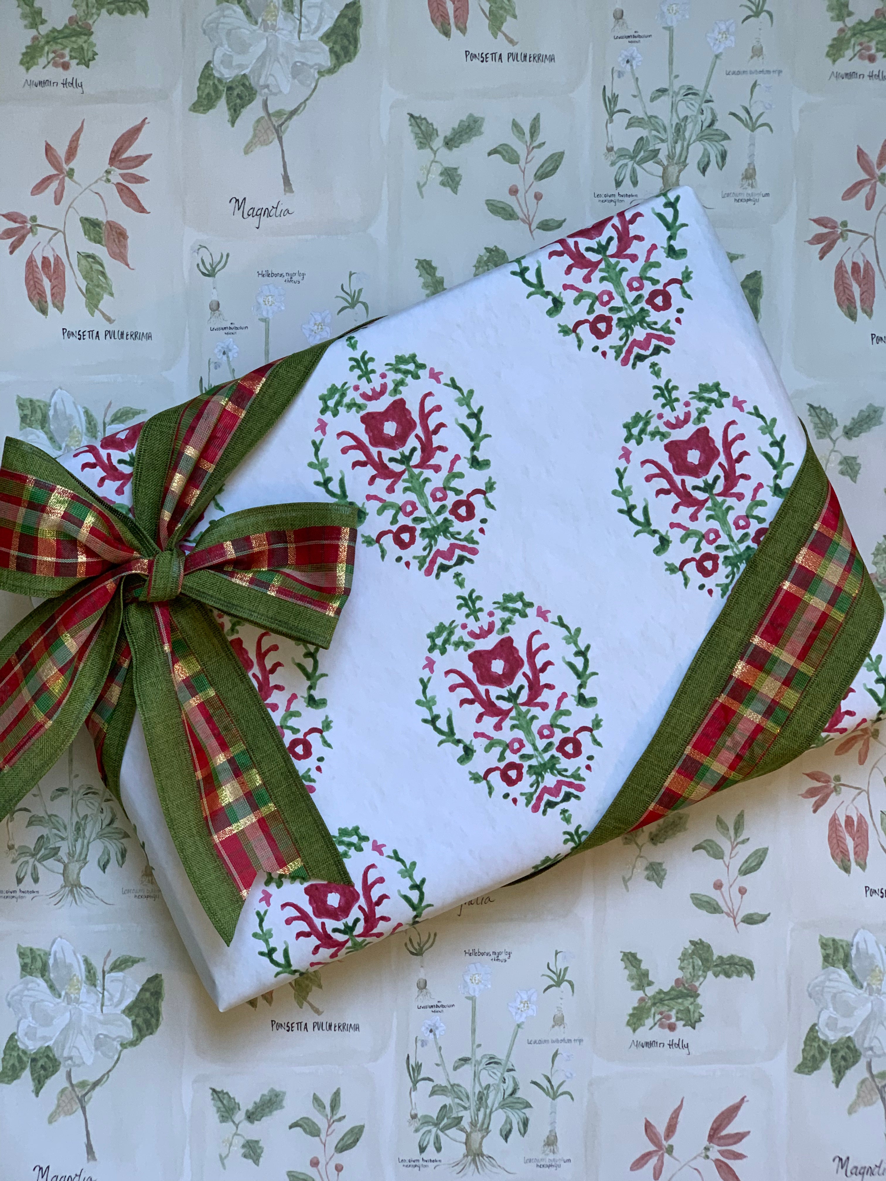 Holiday Rose Gift Wrap (set of 10)